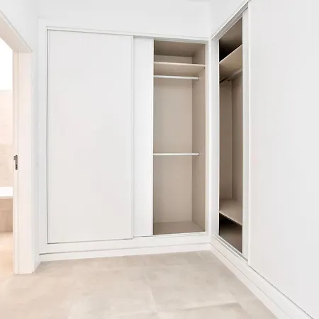 Centeanes - Luxury *