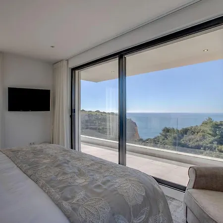 Centeanes - Luxury *