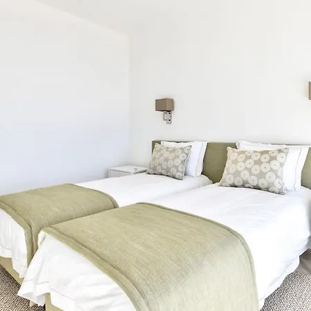 Villa Centeanes - Luxury