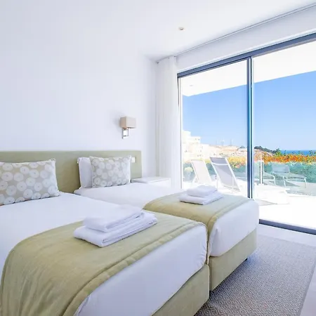 Villa Centeanes - Luxury