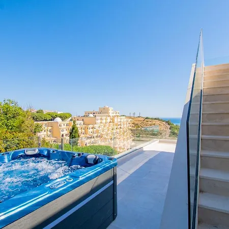 Villa Centeanes - Luxury *